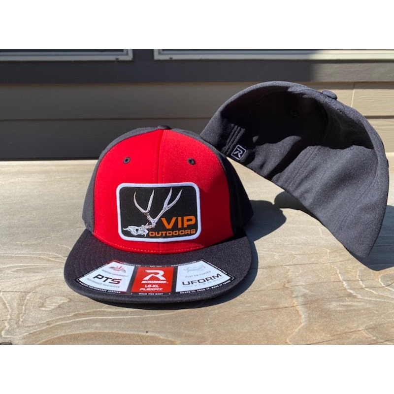 VIP Buck Hunter Hat, Red/Black Flex Fit L/XL