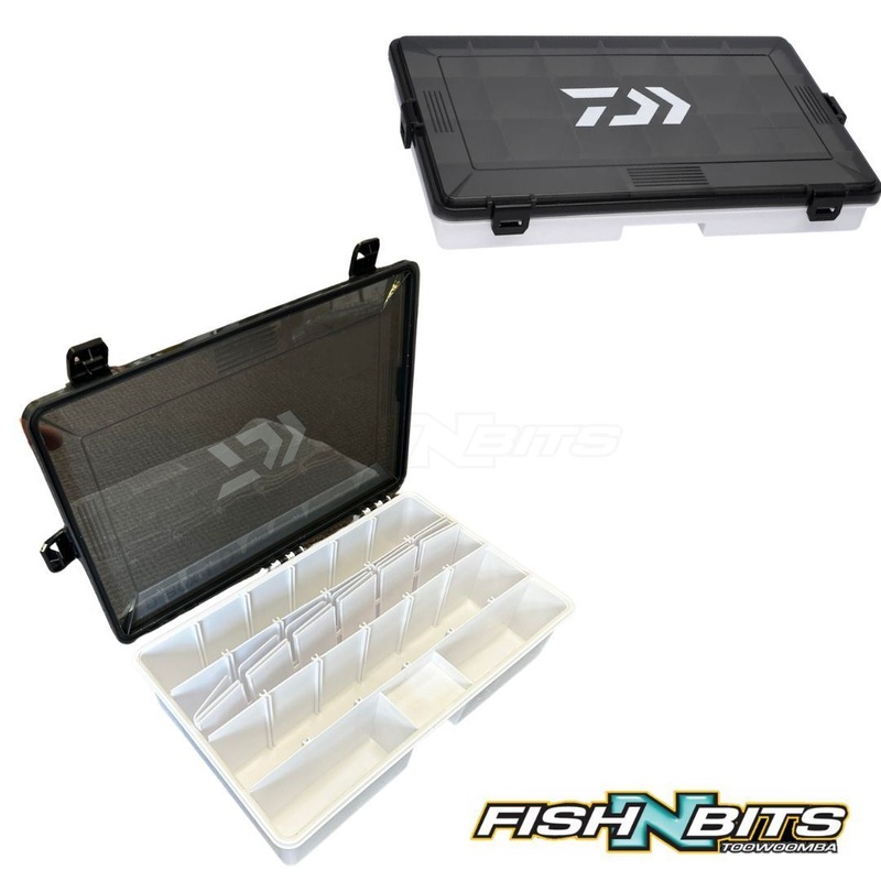 Daiwa – D-Box LR Smoke